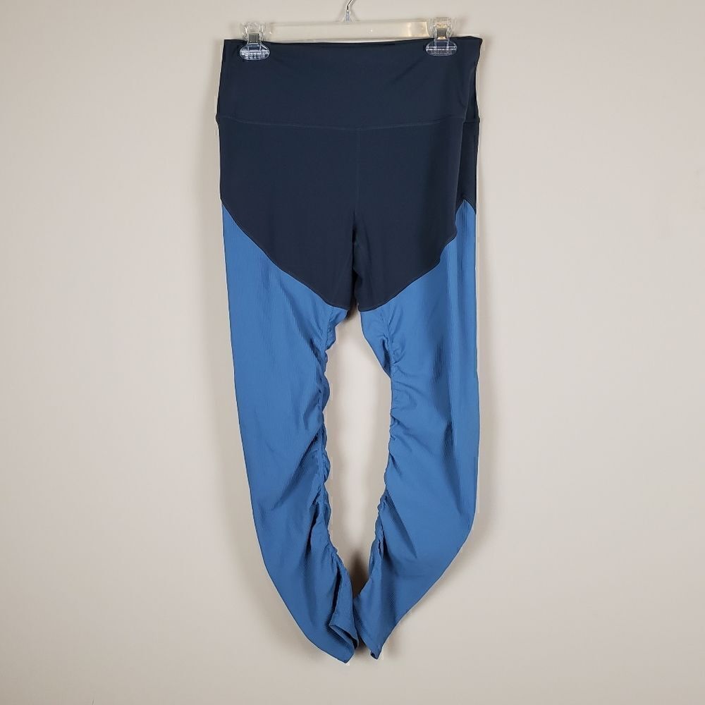 Zyia Active Storm Parallel Luxe Blue Gray Ruched Leggings Size 8-10